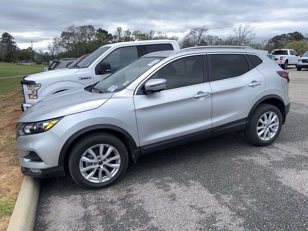 2022 Nissan Rogue Sport SV FWD