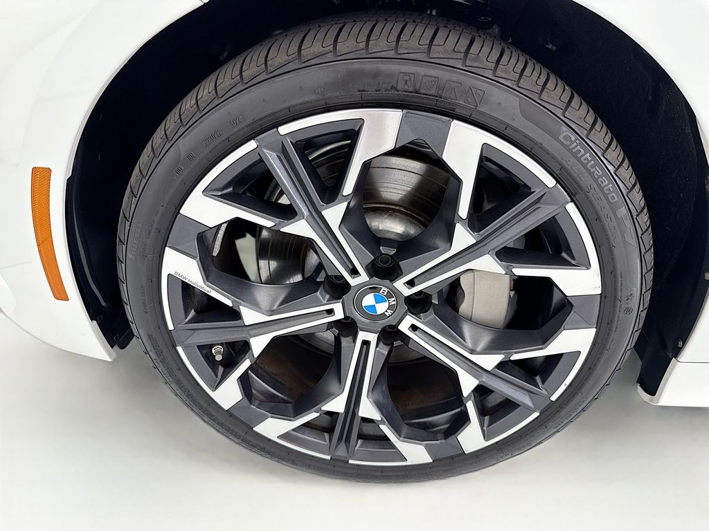 Thumbnail: 2025 BMW 3 Series - 29