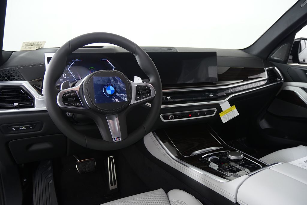 Thumbnail: 2026 BMW X5 - 18