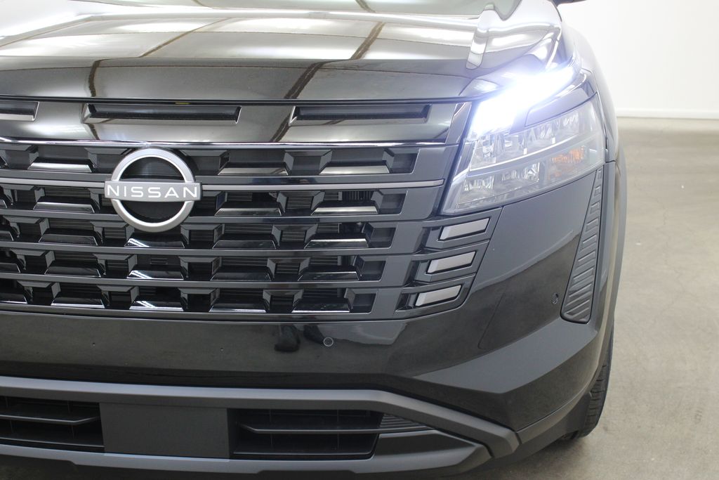new 2026 Nissan Pathfinder car, priced at $39,010