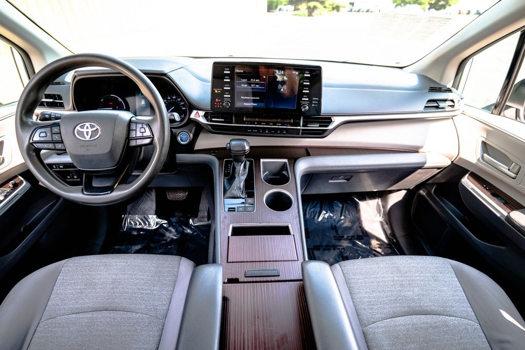 Used 2022 Toyota Sienna Van