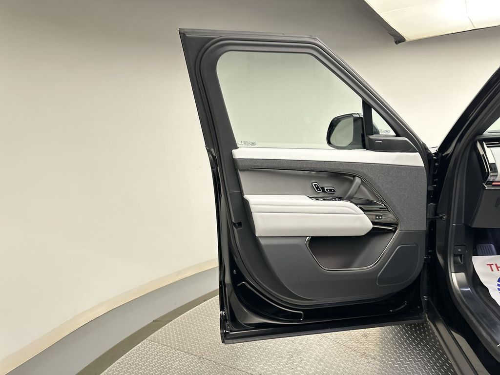 Thumbnail: 2024 Land Rover Range Rover Sport - 13