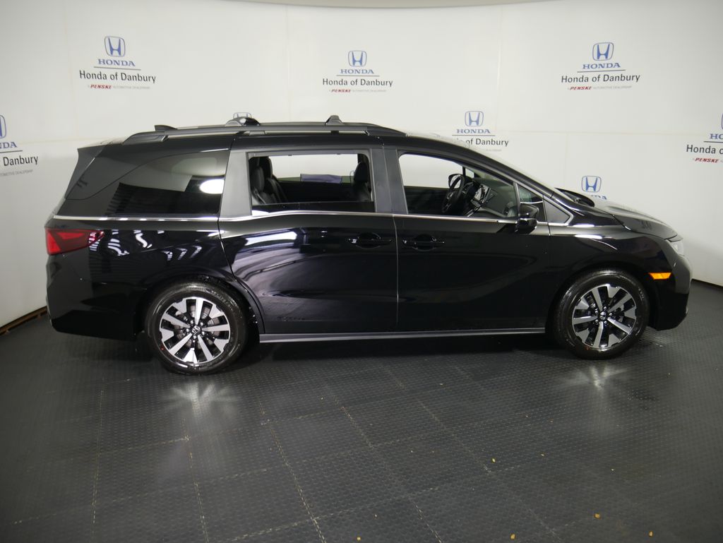 Thumbnail: 2026 Honda Odyssey - 3
