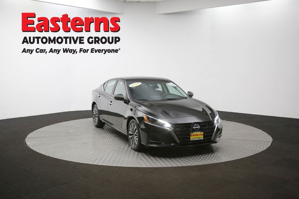 Used 2024 Black Nissan 2.5 SV image 47