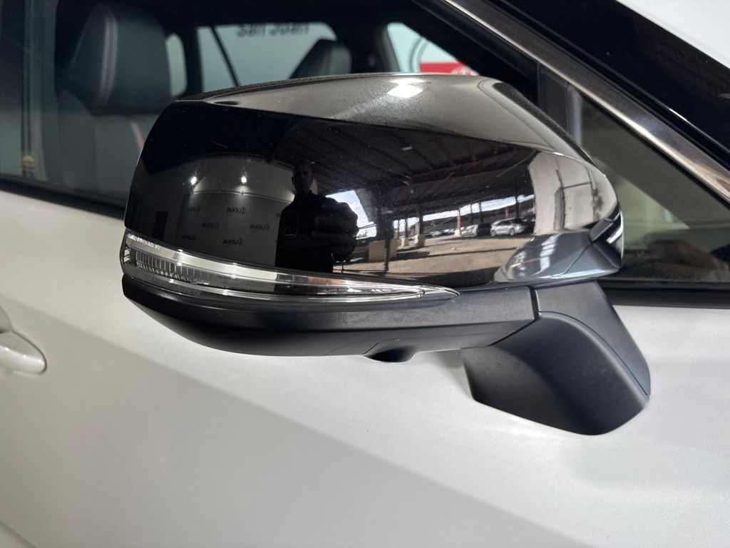 Thumbnail: 2024 Toyota RAV4 - 10