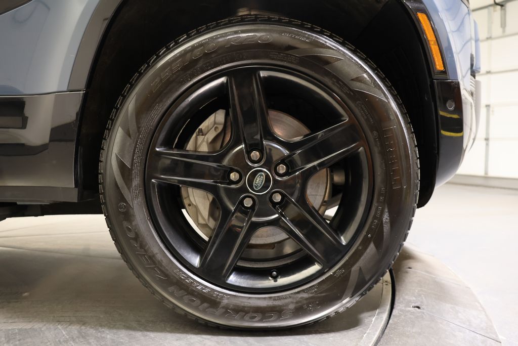 Thumbnail: 2022 Land Rover Defender - 12