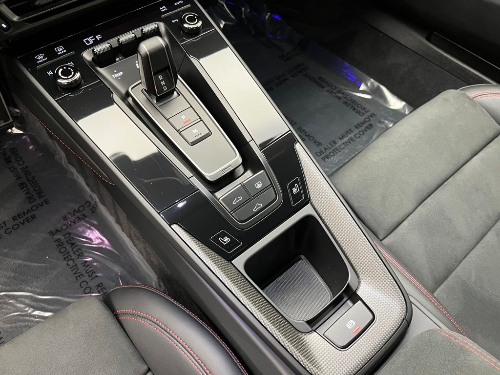 Thumbnail: 2022 Porsche 911 - 17
