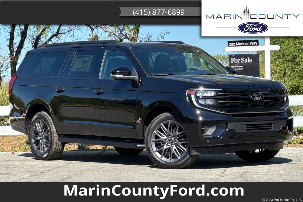 Black Metallic 2026 Ford Expedition SUV / Crossover Four-Wheel Drive Automatic