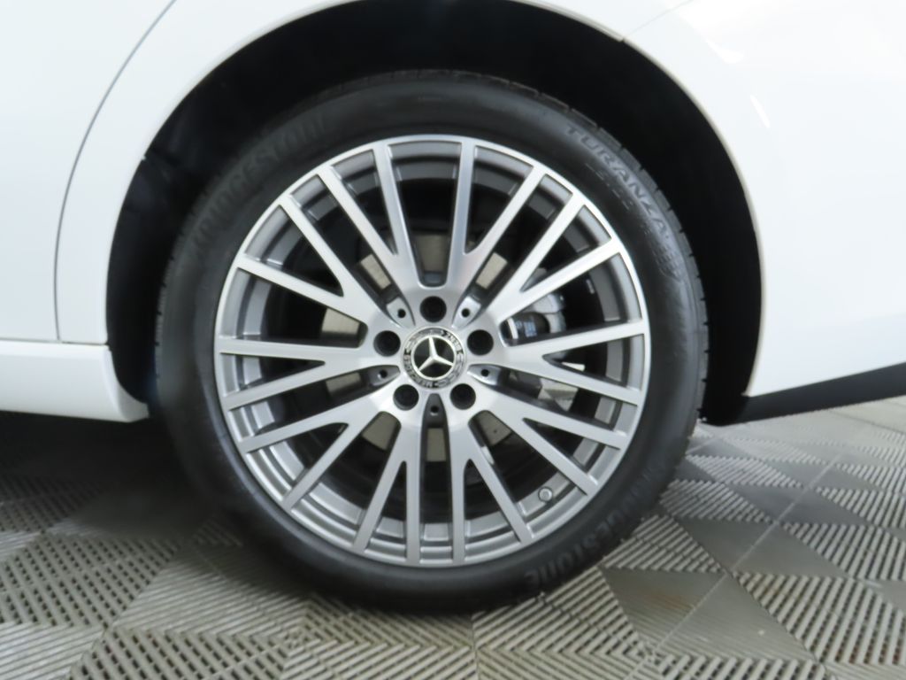 Thumbnail: 2025 Mercedes-Benz CLA - 32