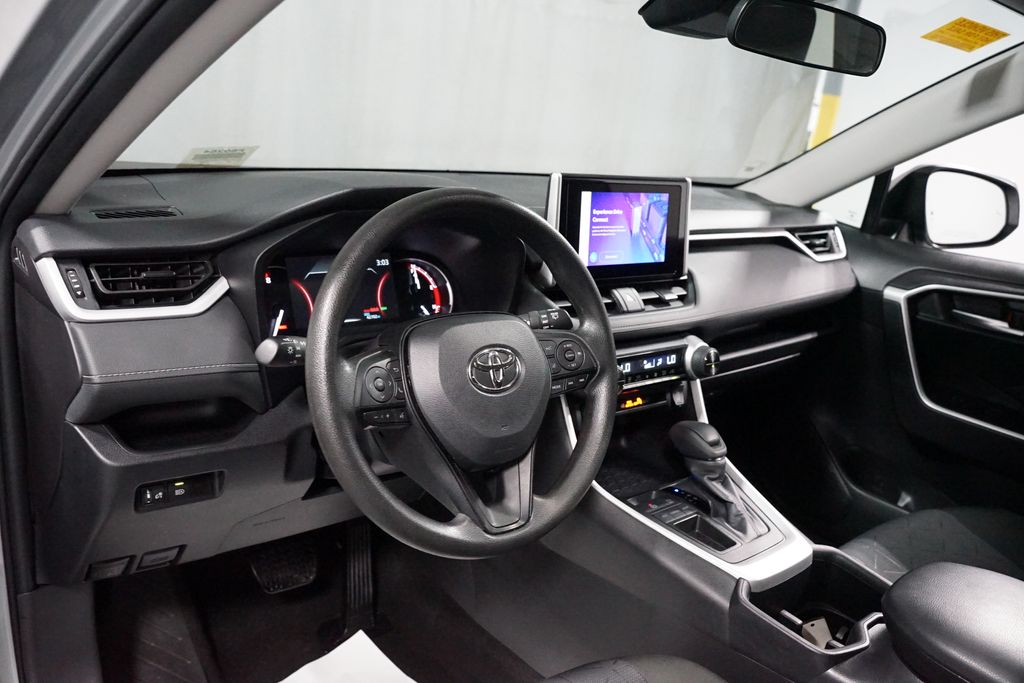 Thumbnail: 2025 Toyota RAV4 - 11
