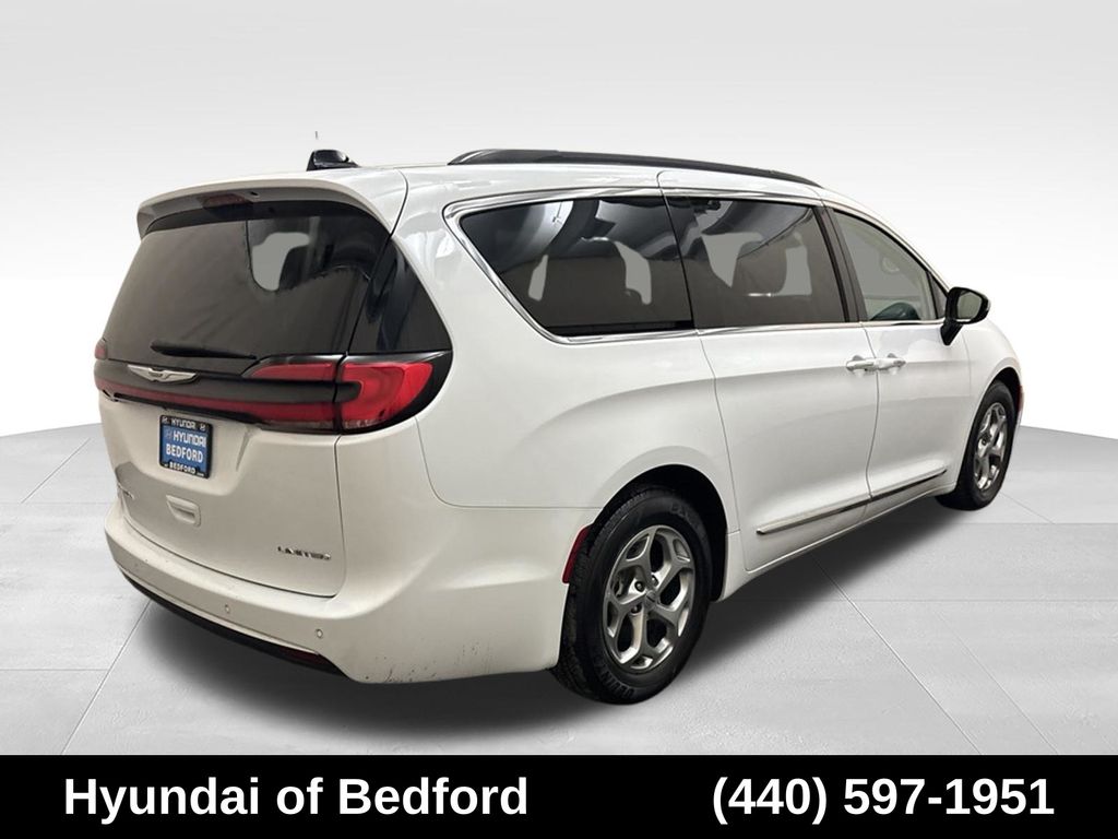 2023 Chrysler Pacifica Limited - Image 5
