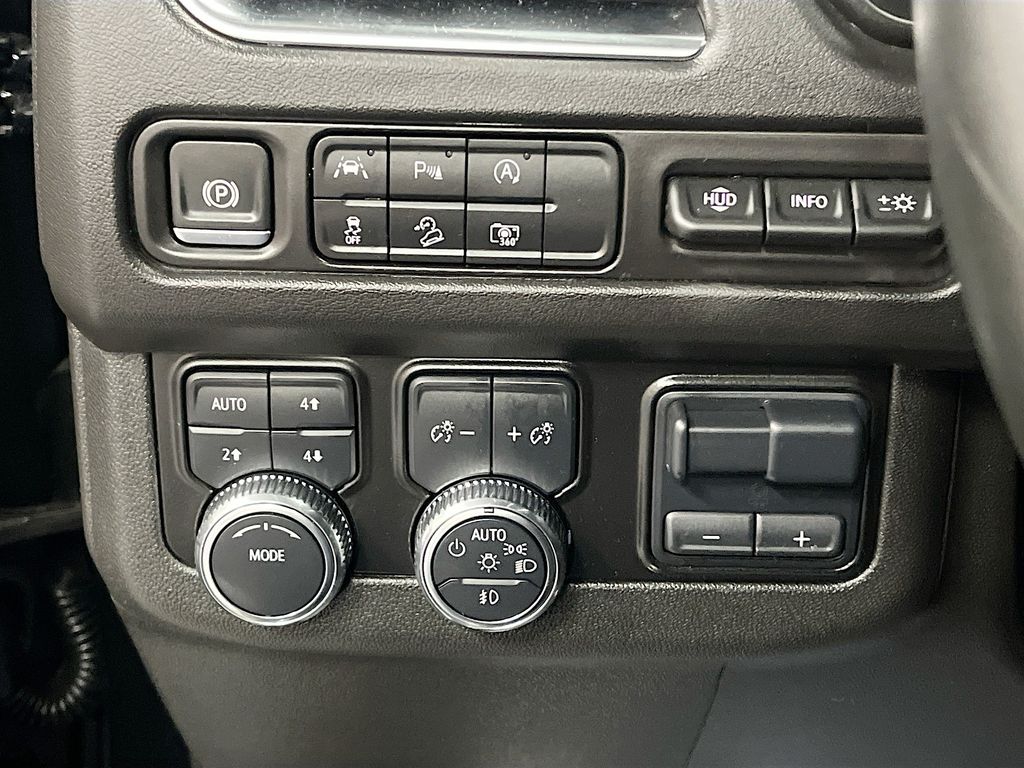 Used 2024 Onyx Black GMC AT4 image 10