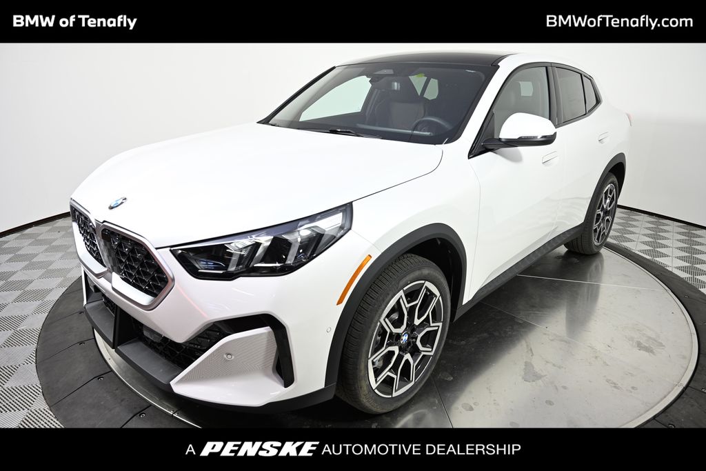 2025 BMW X2 xDrive28i Hero Image