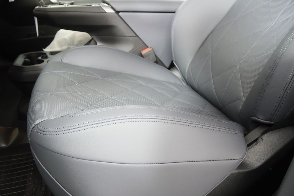 Thumbnail: 2026 BMW iX - 11