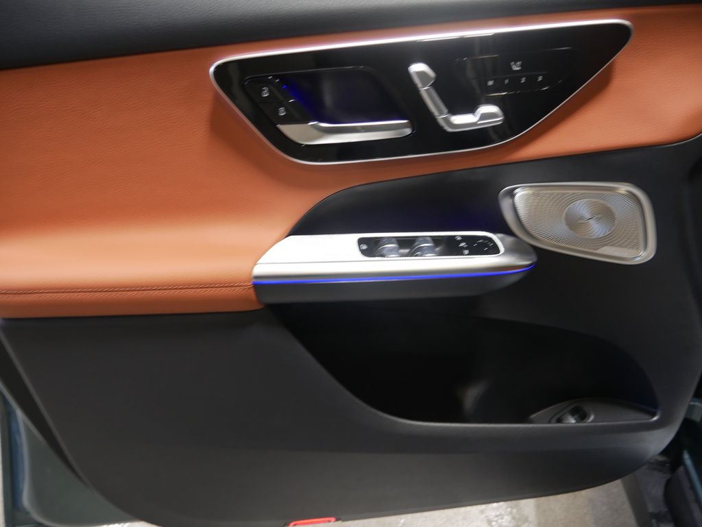 Thumbnail: 2026 Mercedes-Benz GLC - 16