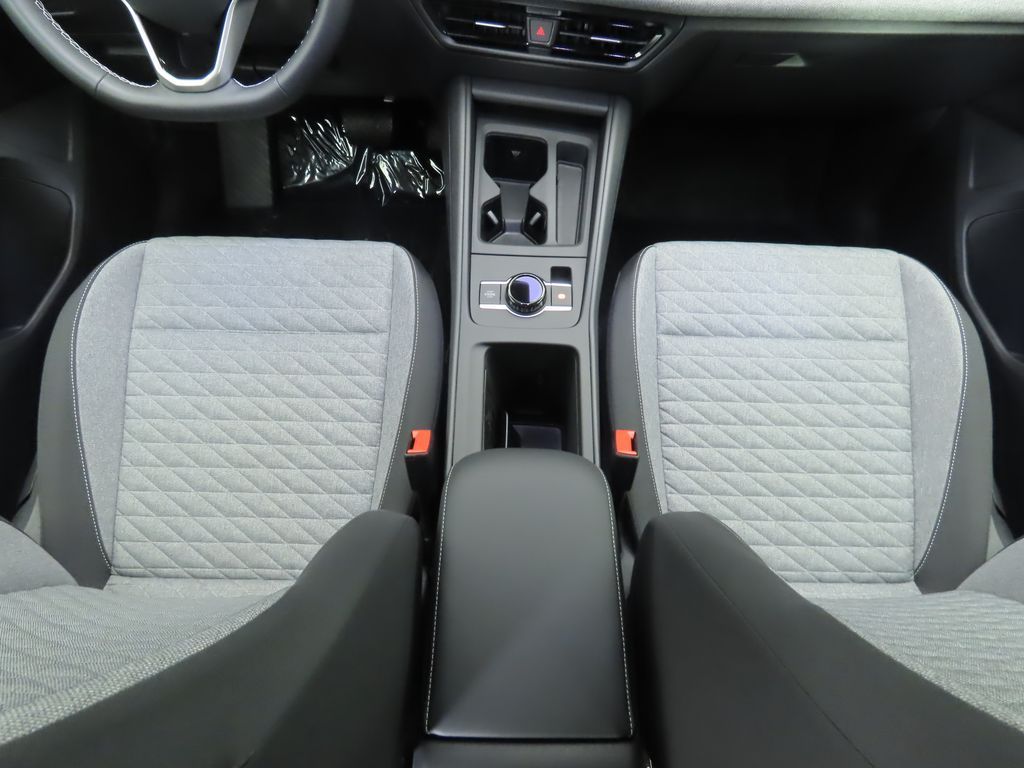 Thumbnail: 2026 Volkswagen Tiguan - 16