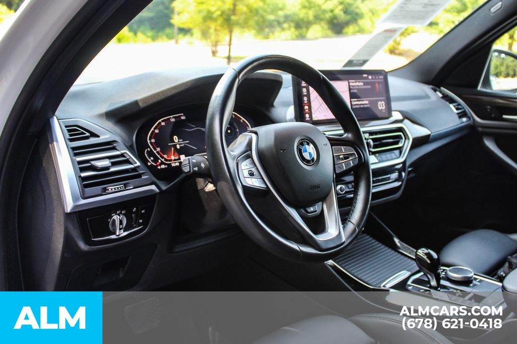 Used 2024 White BMW xDrive30i image 32