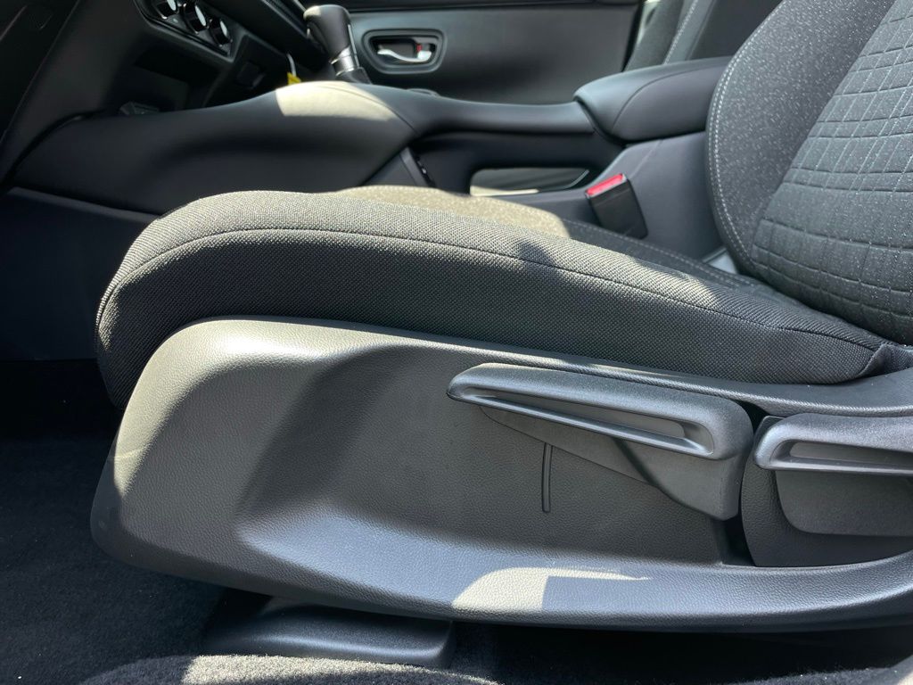 Thumbnail: 2026 Honda HR-V - 25