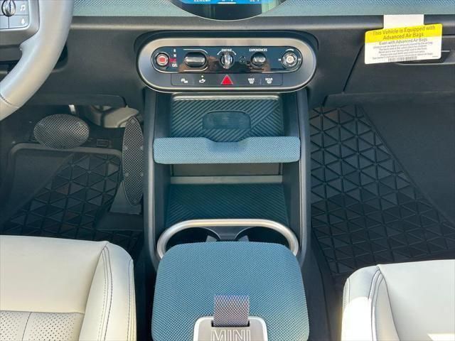 Thumbnail: 2026 MINI Cooper Countryman - 18