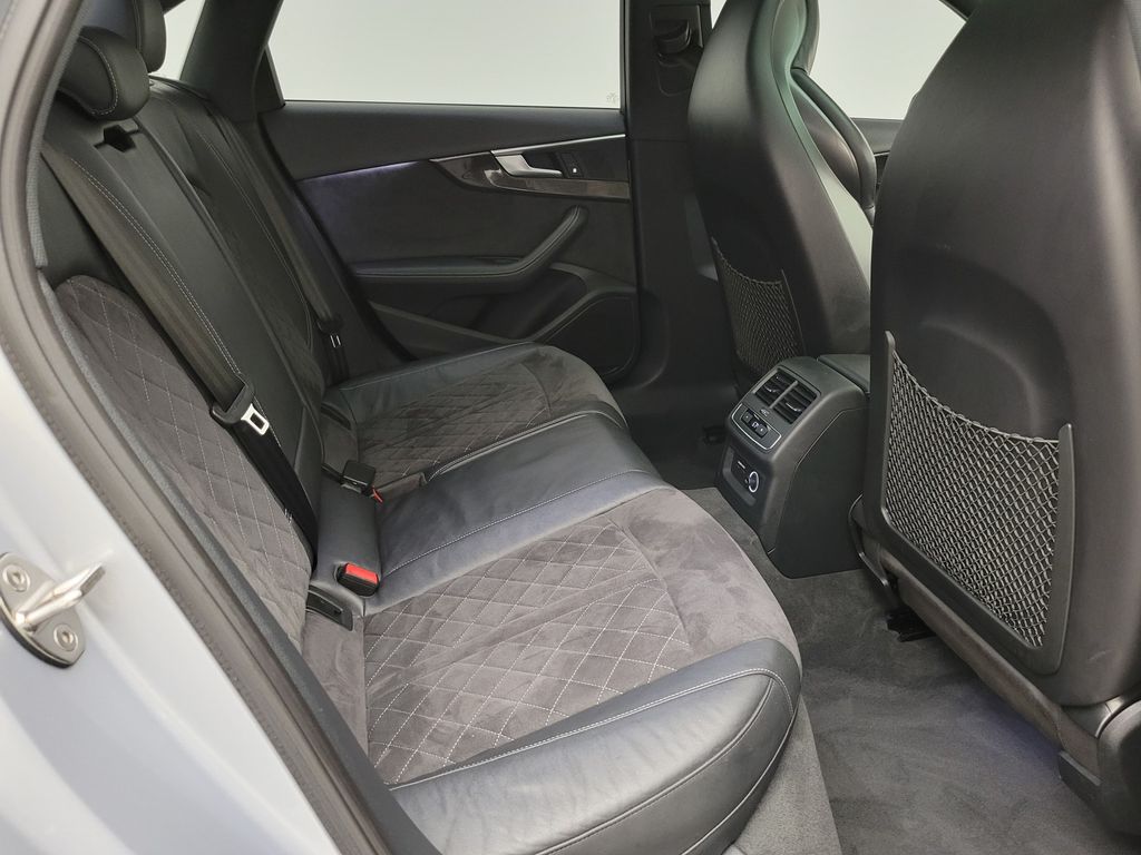 Thumbnail: 2019 Audi S4 - 15