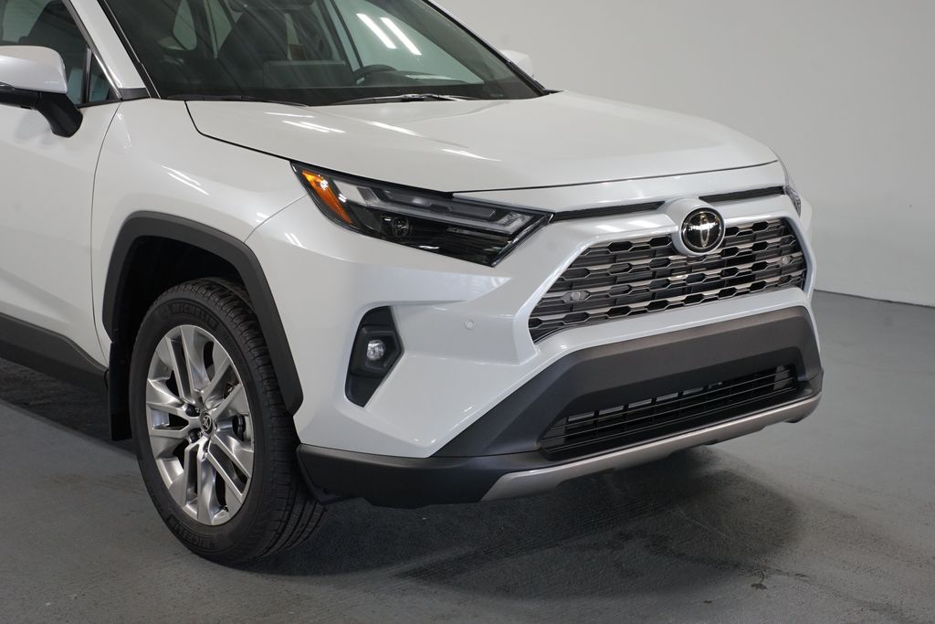 Thumbnail: 2025 Toyota RAV4 - 4