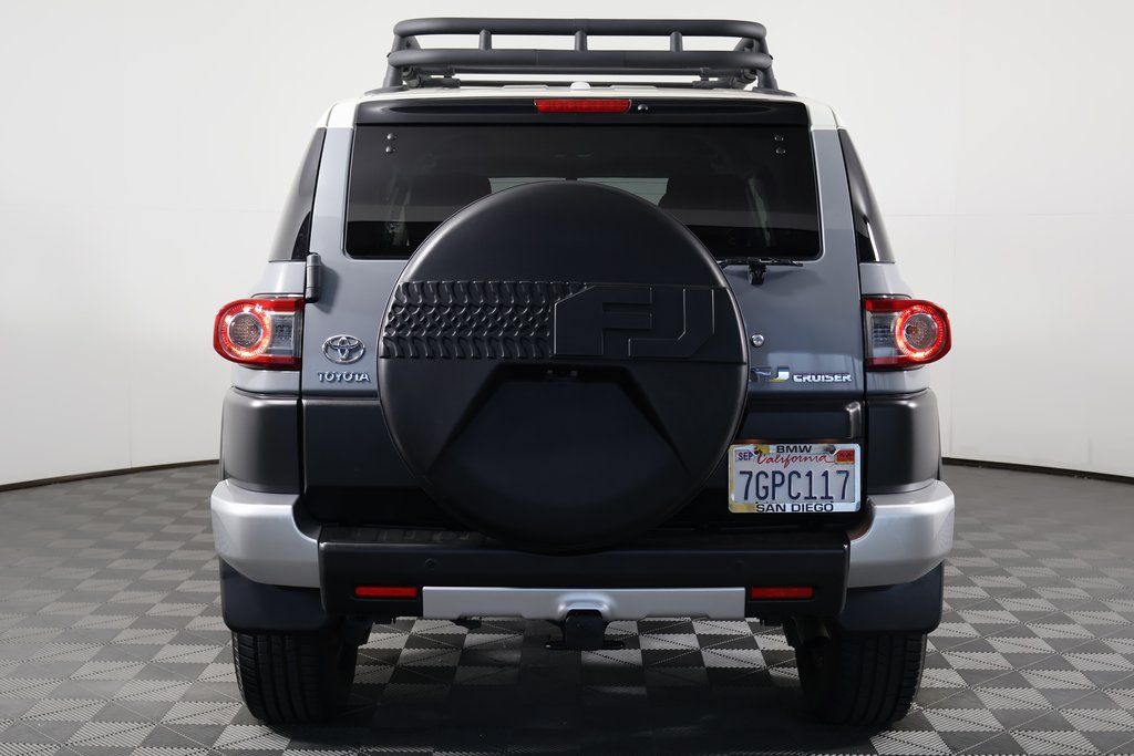 Thumbnail: 2014 Toyota FJ Cruiser - 5