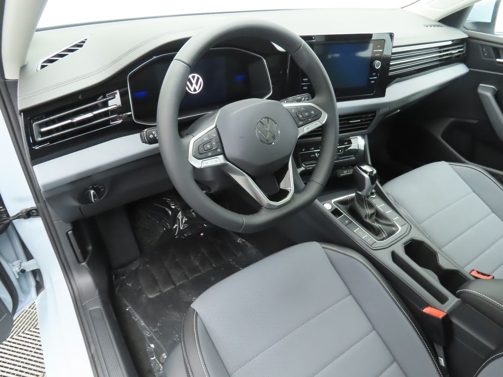 Thumbnail: 2026 Volkswagen Jetta - 9