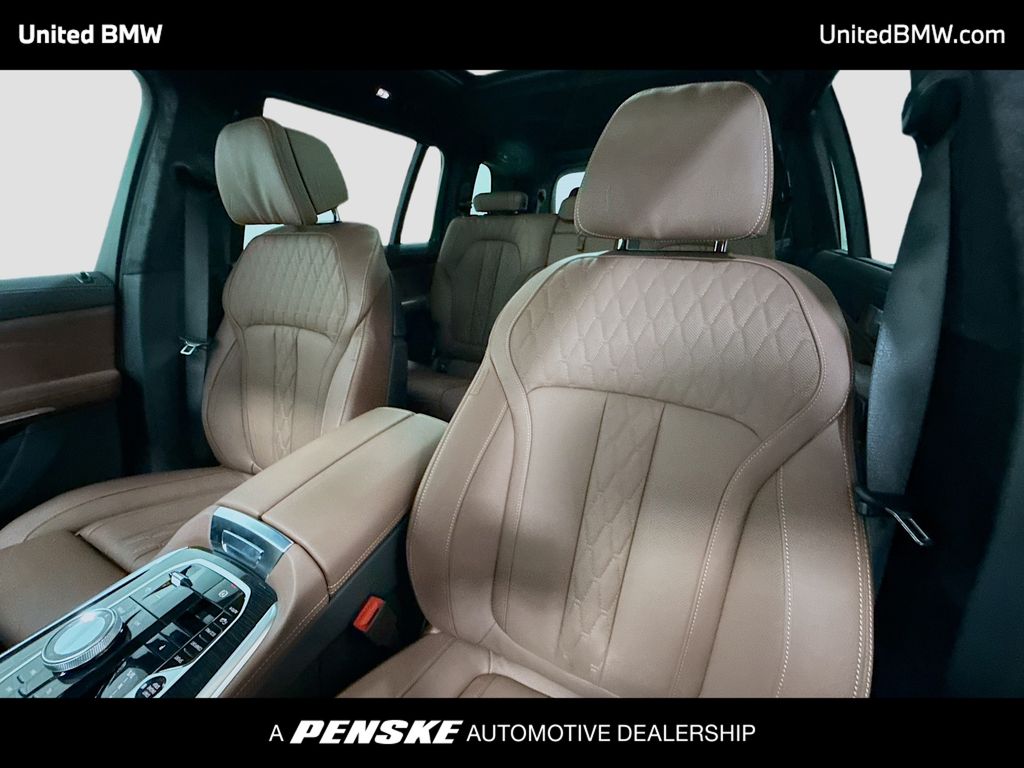 Thumbnail: 2026 BMW X7 - 5