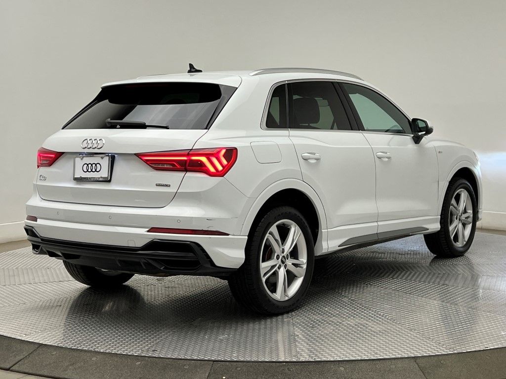 Thumbnail: 2022 Audi Q3 - 5