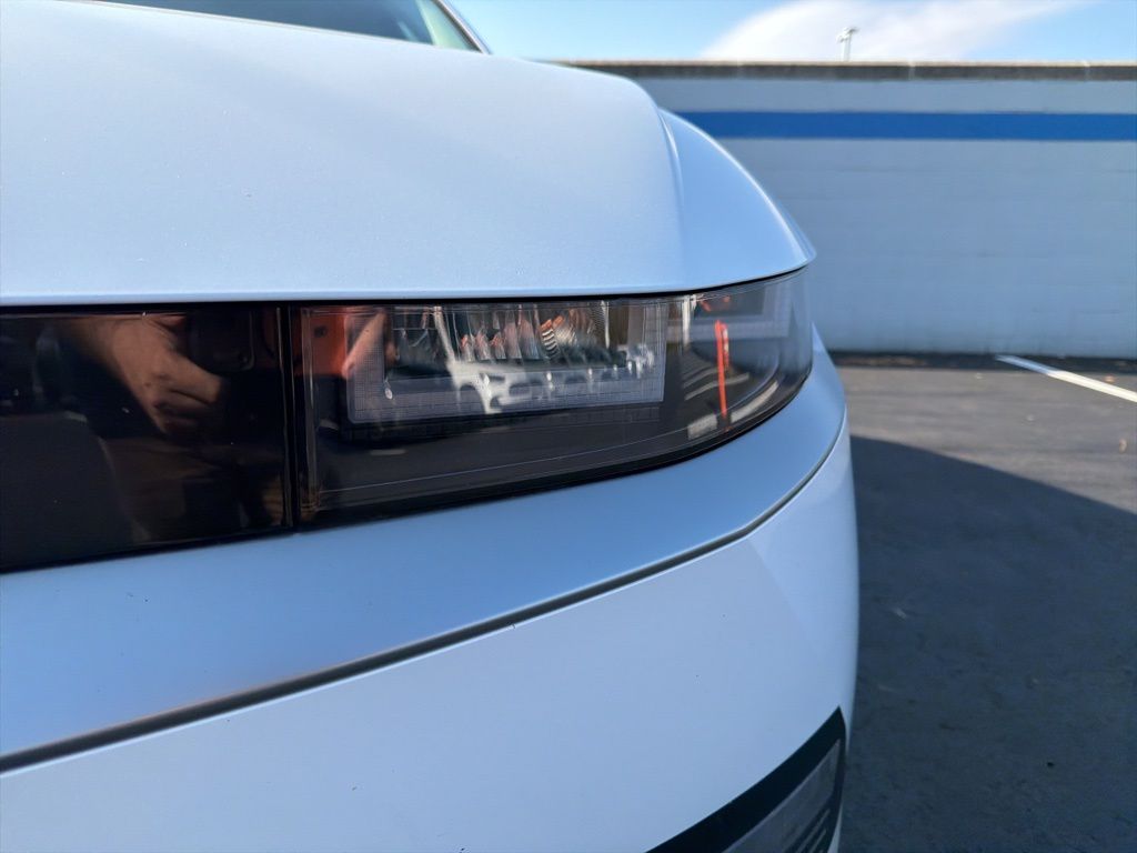 Thumbnail: 2024 Hyundai Ioniq 5 - 9