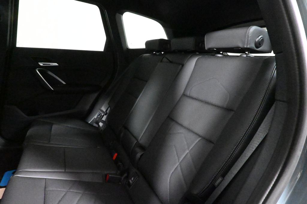 Thumbnail: 2026 BMW X1 - 4