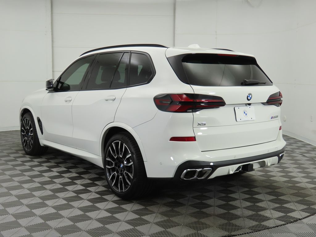 2025 BMW X5 M60i 7