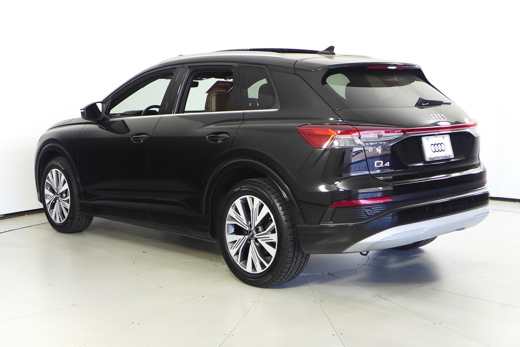 Thumbnail: 2023 Audi Q4 e-tron - 9