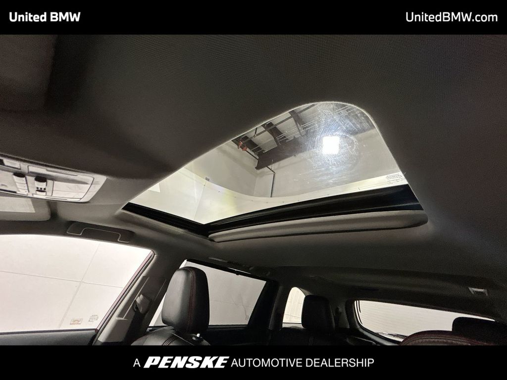 2019 Toyota Highlander SE 19