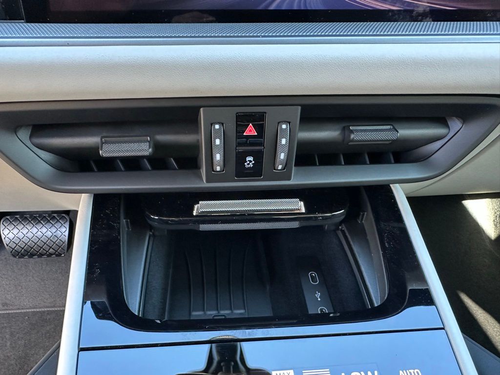 Thumbnail: 2026 Porsche Cayenne - 24