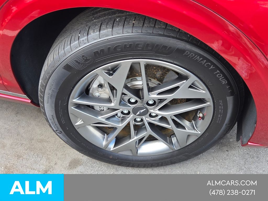 Used 2023 Red Genesis 2.5T image 4