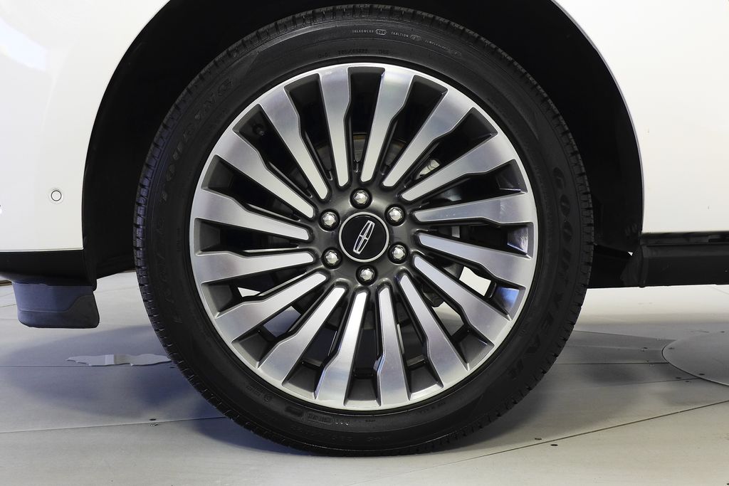 Thumbnail: 2019 Lincoln Navigator - 5