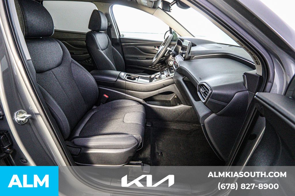 2021 Hyundai Santa Fe SE photo 16