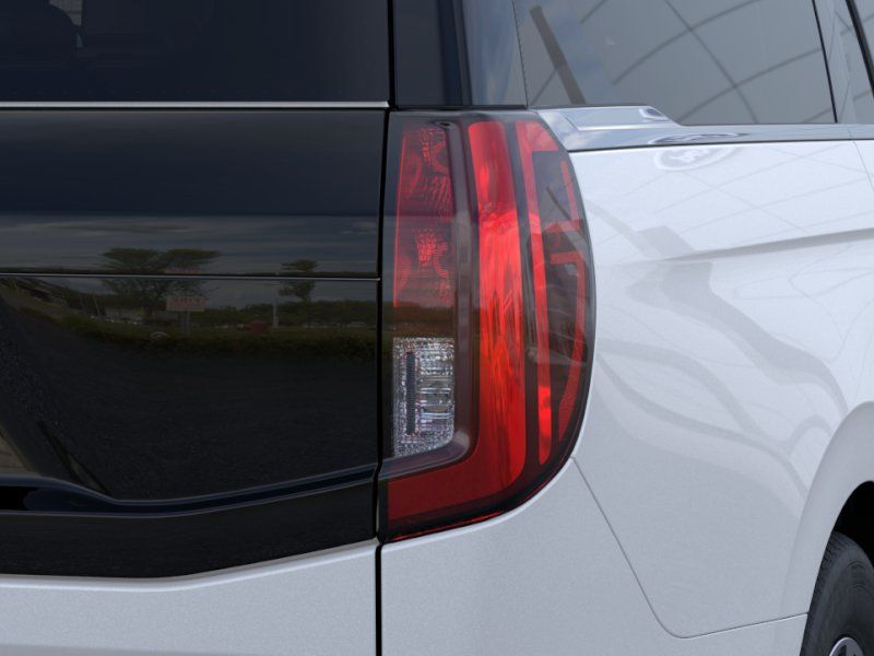 New 2026 Star White Metallic Tri-Coat Ford MAX Active image 21