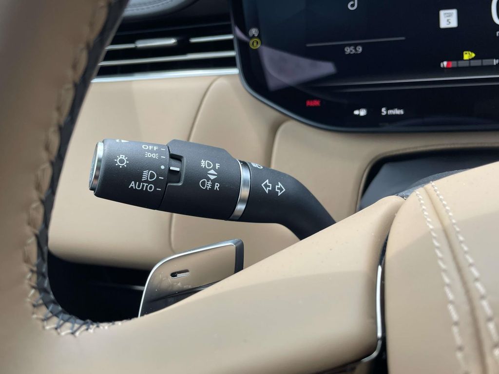 New 2026 Gray Land Rover Dynamic SE image 37
