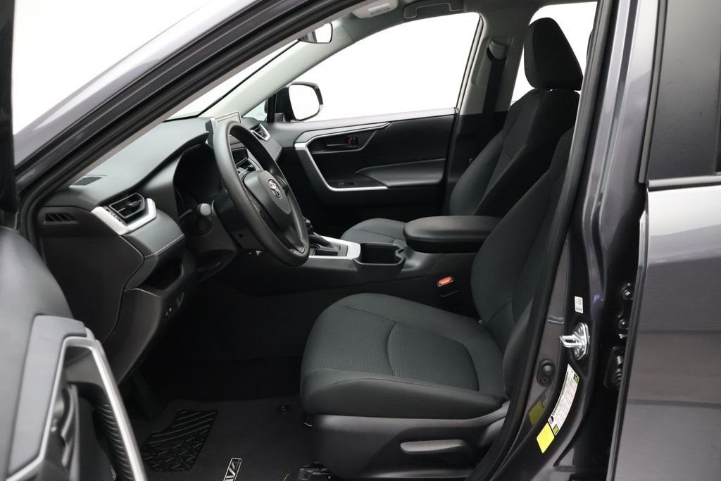 Thumbnail: 2025 Toyota RAV4 - 14