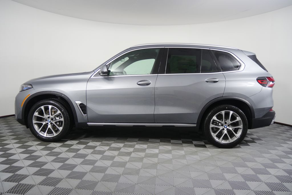 Thumbnail: 2026 BMW X5 - 6