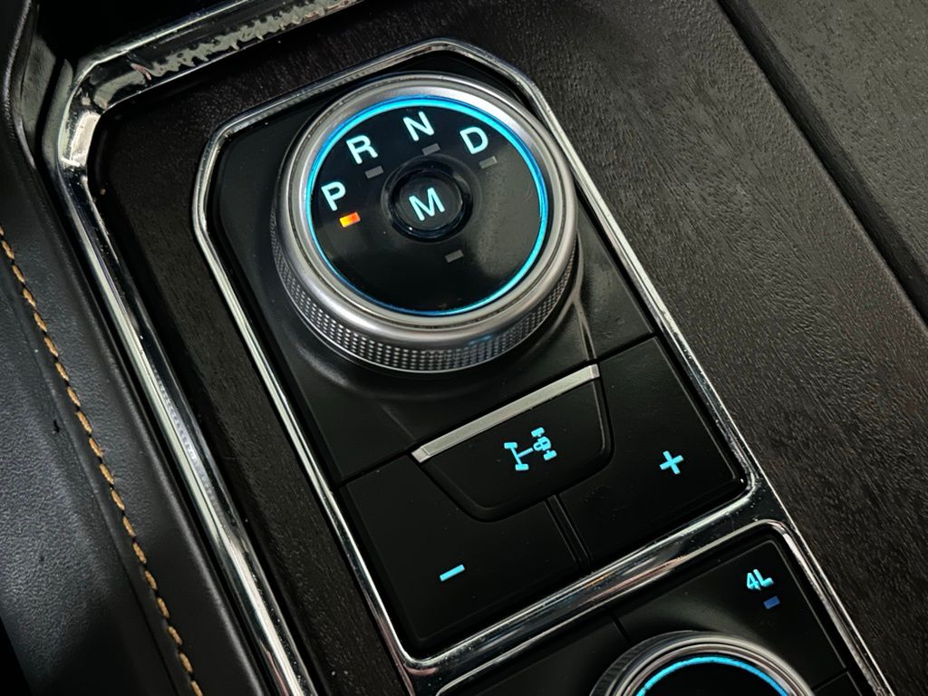 Used 2023 Agate Black Metallic Ford Platinum image 60