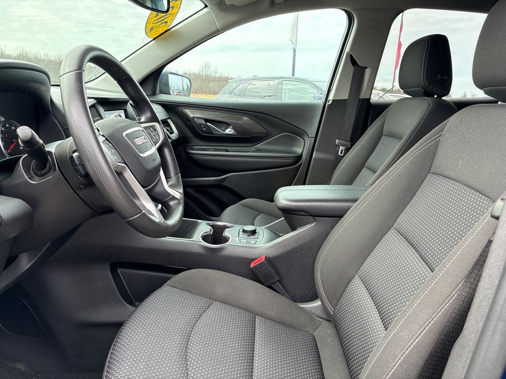2022 GMC Terrain SLE - 9