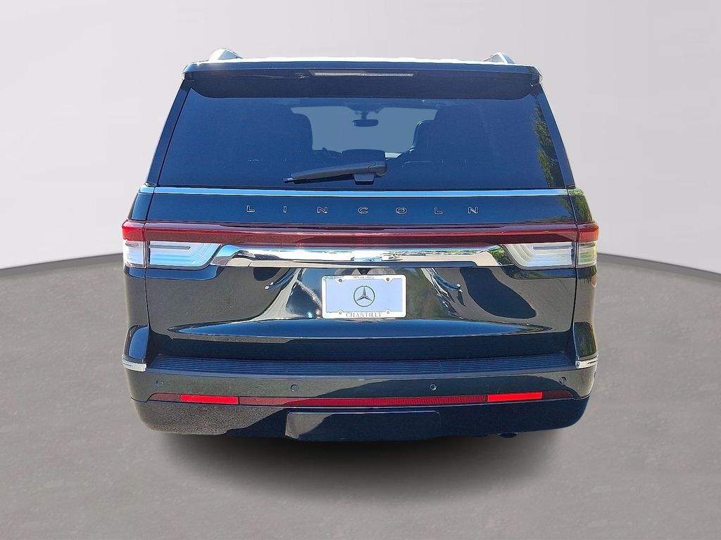 Thumbnail: 2022 Lincoln Navigator - 5