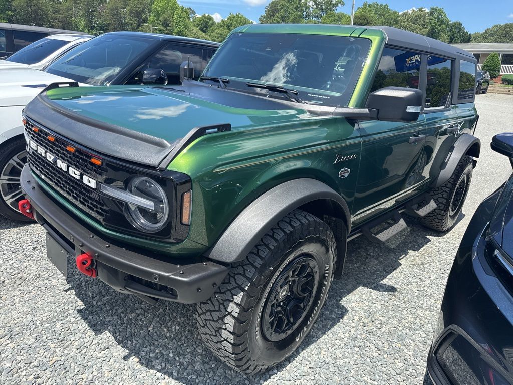 2023 Ford Bronco Wildtrak 4x4's photo