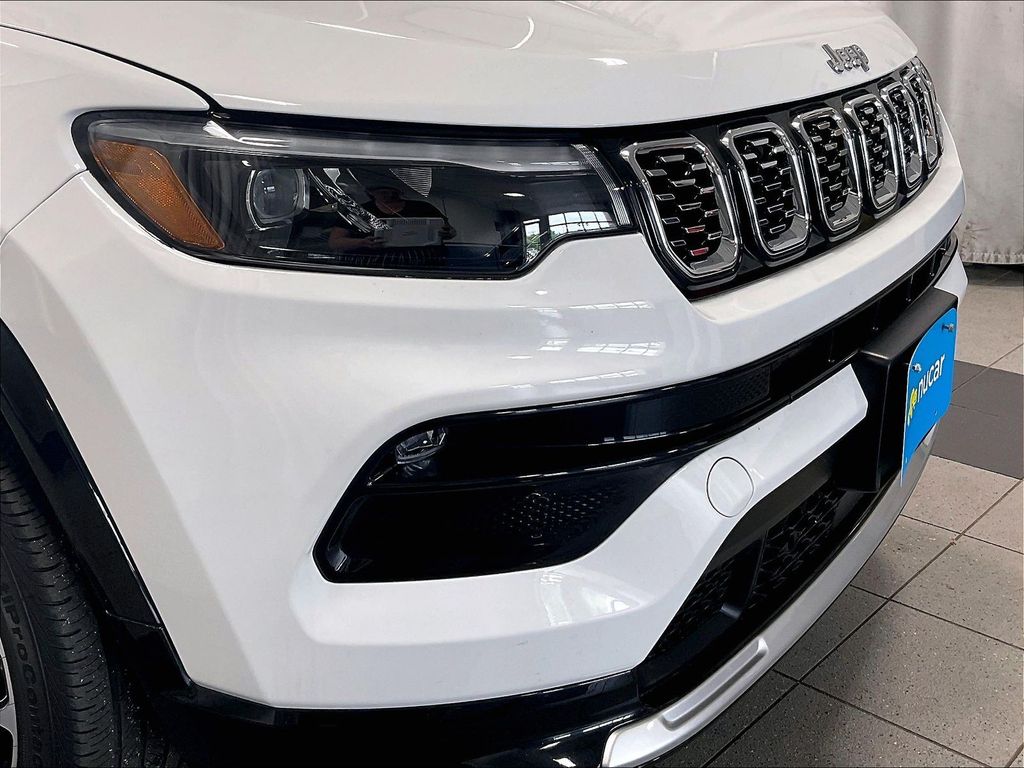 2024 Jeep Compass — photo 31