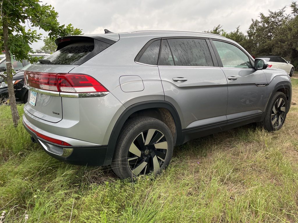 2024 Volkswagen Atlas SE 3