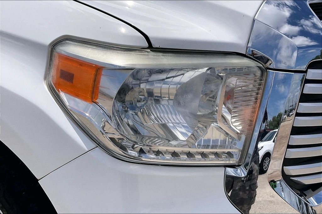 Used 2015 Toyota Tundra Limited 4D CrewMax