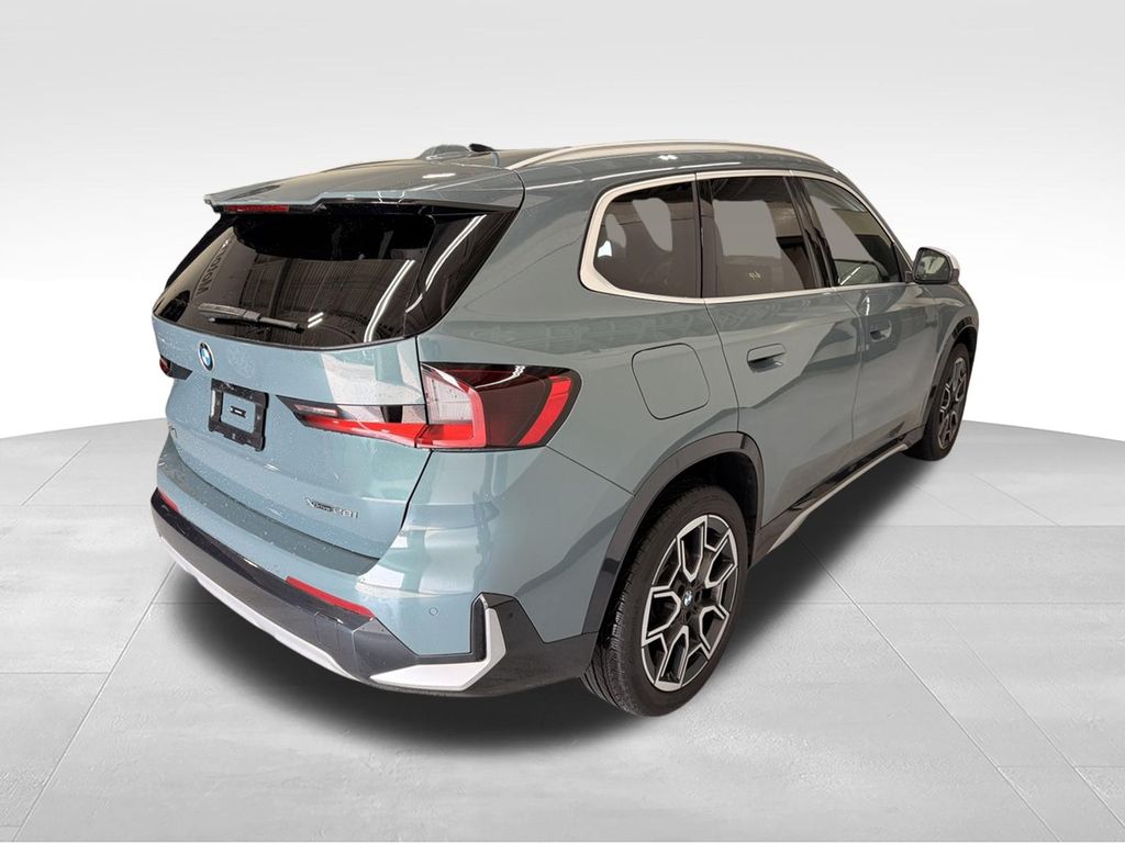 Thumbnail: 2024 BMW X1 - 6